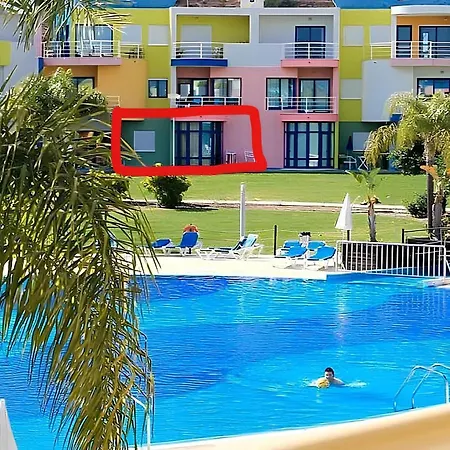 Luxury 2-bed With Huge Pool - Apartment Albufeira