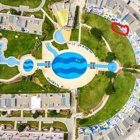 Luxury 2-bed With Huge Pool - * Албуфейра